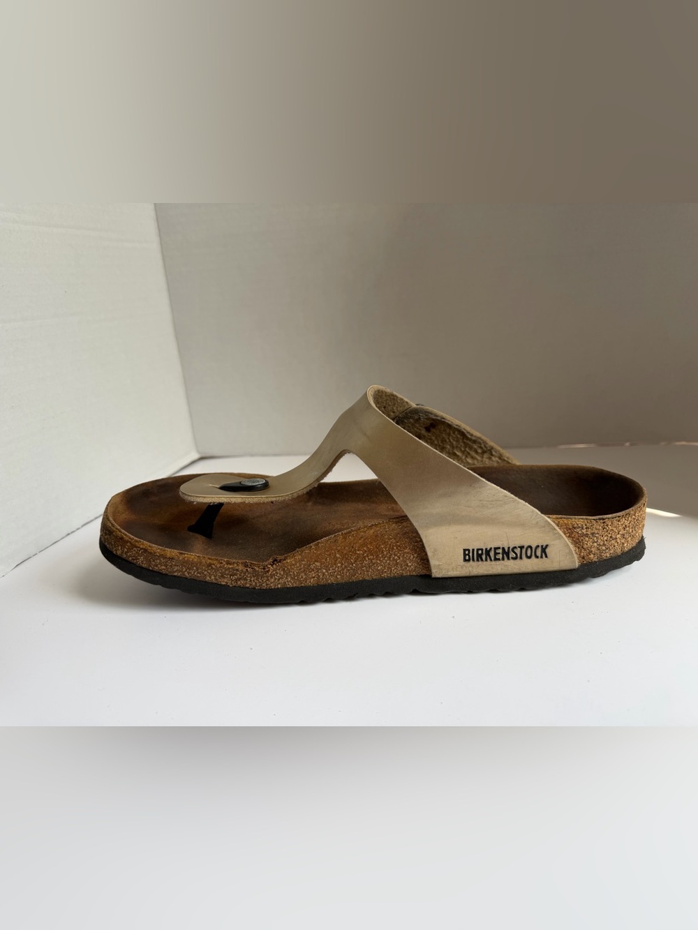 Birkenstock Gizeh Gold Metallic Leather Thong Sandals Size 42 Womens 11 - Picture 8 of 12